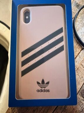 adidas 3-Stripes Snap Case Suede iPhone Xs Max Gazelle Pink New in Box